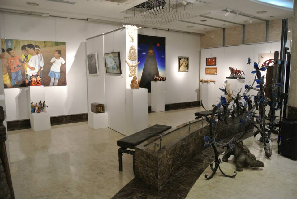 “УРЛАХУЙН ГАЙХАМШИГ” багш сурагчдын хамтарсан үзэсгэлэн нээгдлээ